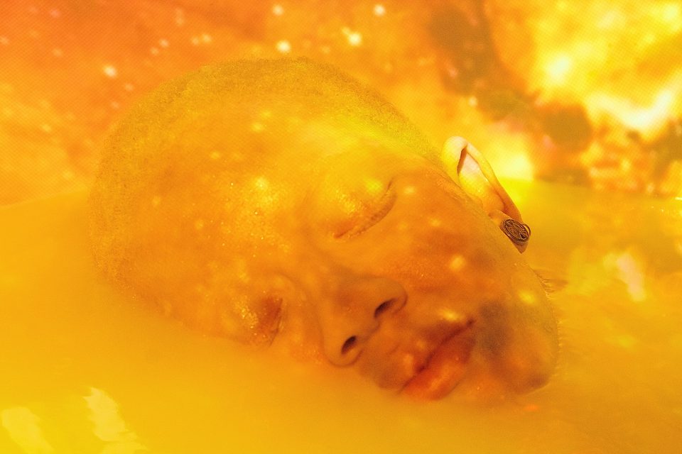 Milk bath photo by Gabriela Mendez